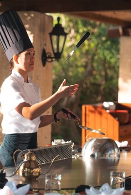 satın al Açık hava Kempinski Oval Electric Hotel Teppanyaki Grill Masası Çevrimiçi üretim